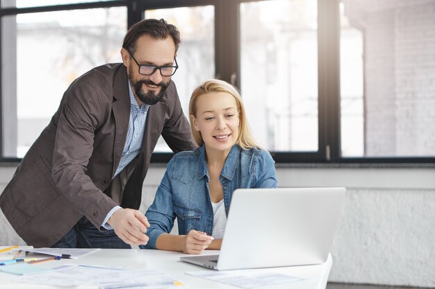 Geschäftspartner im Büro