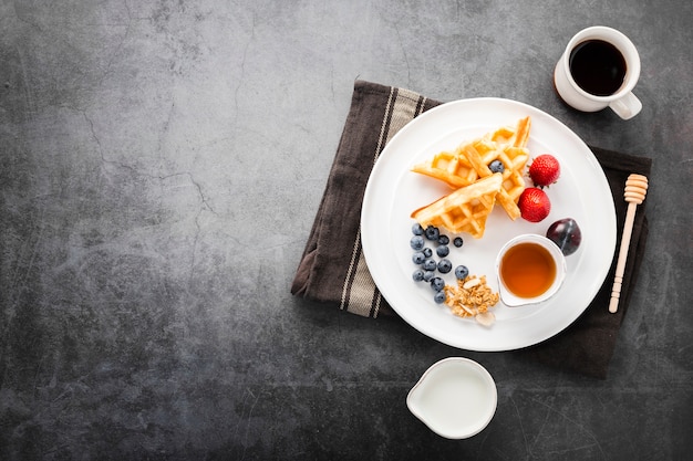 Kostenloses Foto gesundes anfangsfrühstück der draufsicht