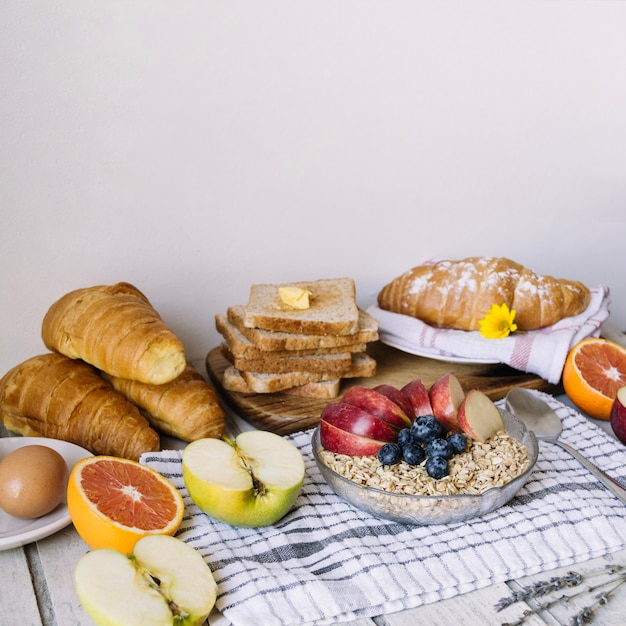 Kostenloses Foto gesundes essen zum frühstück