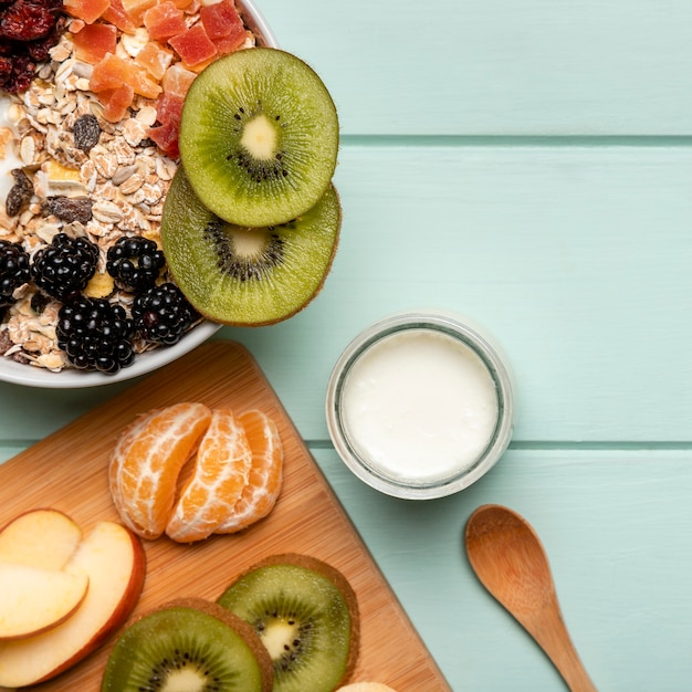 Gesundes Frühstück der Draufsicht mit Müsli