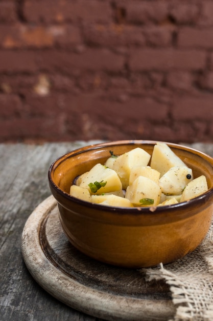 Gesundes Mahlzeitkonzept mit Kartoffelsalat