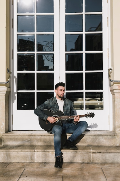 Kostenloses Foto gitarrenmusik im freien