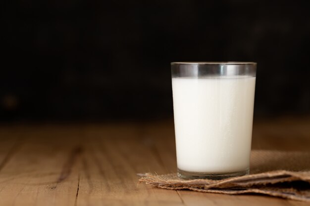 glas milch dagegen