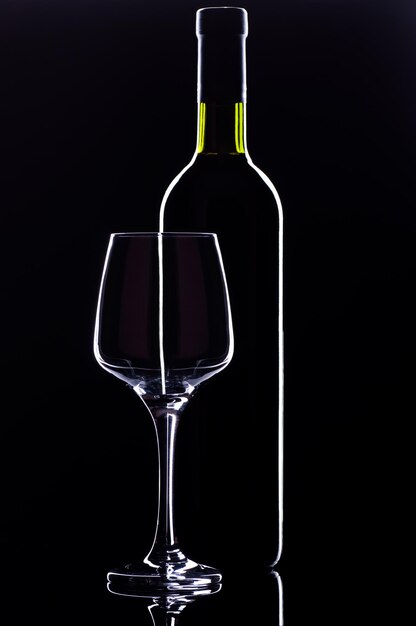 Glas Wein und Flasche