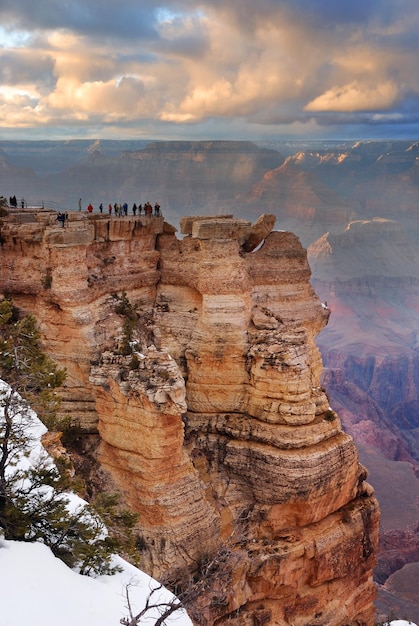 Grand Canyon-Panoramablick im Winter mit Schnee