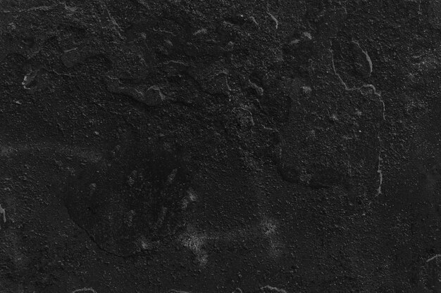 Grobe schwarze Wand
