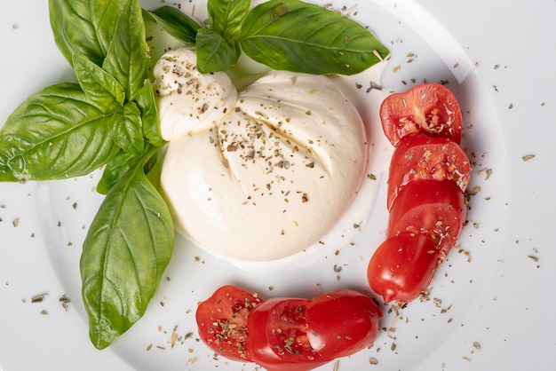 Kostenloses Foto großaufnahme von mozzarella- und kirschtomaten