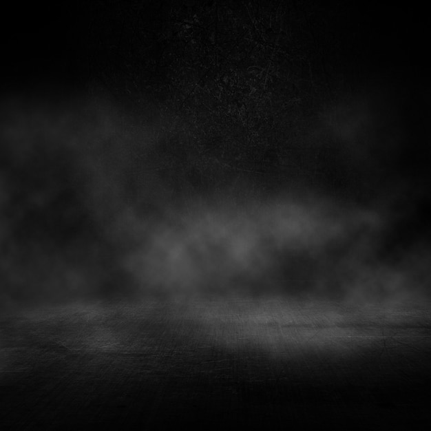 Grunge dunkles Interieur mit rauchiger Atmosphäre