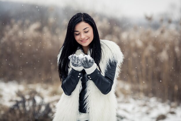 Haar Winter junger Mann weiblich