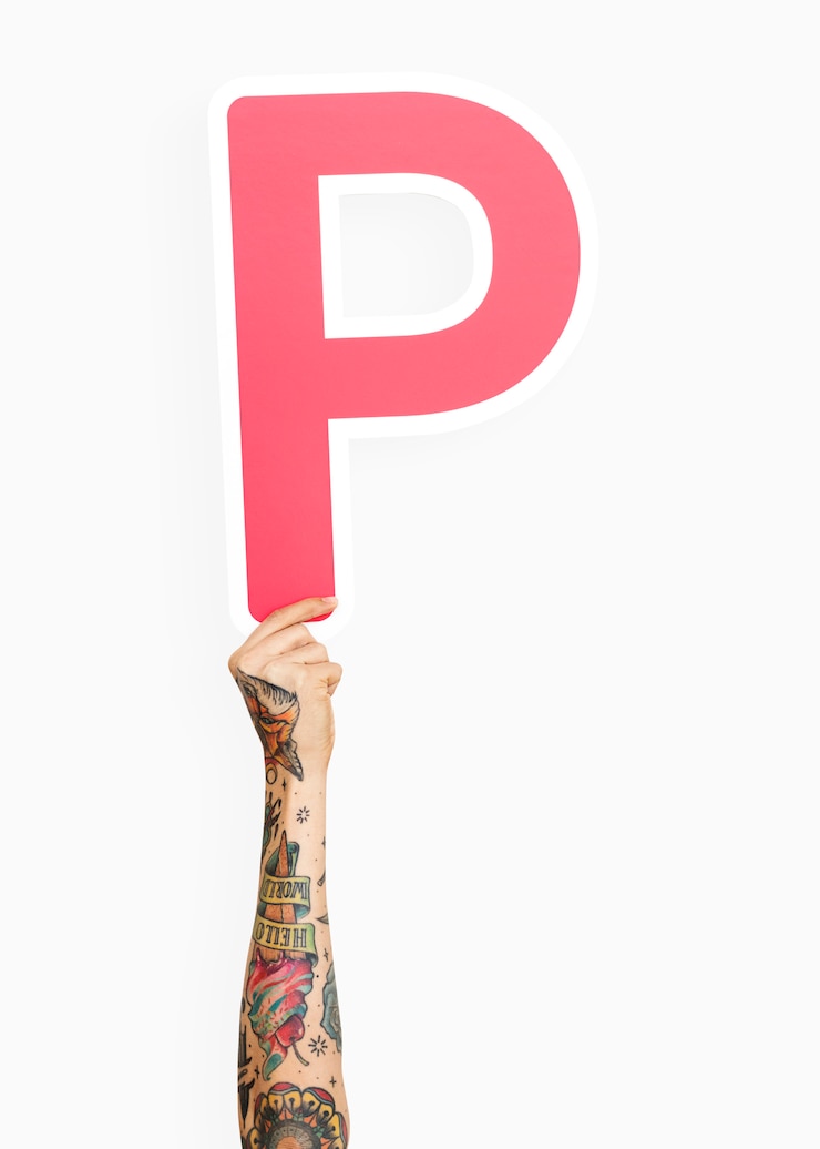 Kostenlose Foto hände halten den buchstaben p