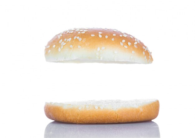 Hamburger Brot mit einem weißen Raum