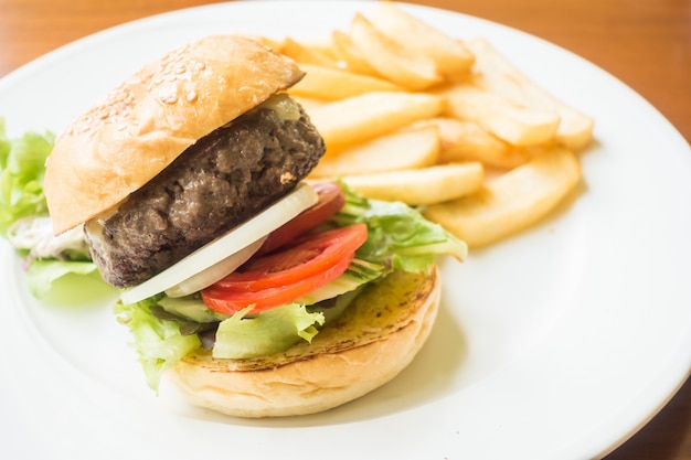 Hamburger mit Rindfleisch