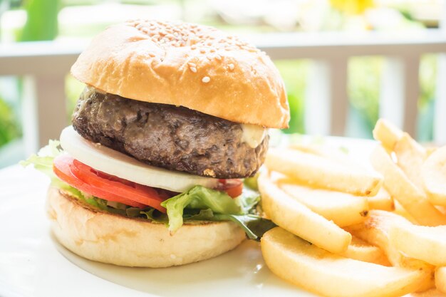 Hamburger mit Rindfleisch