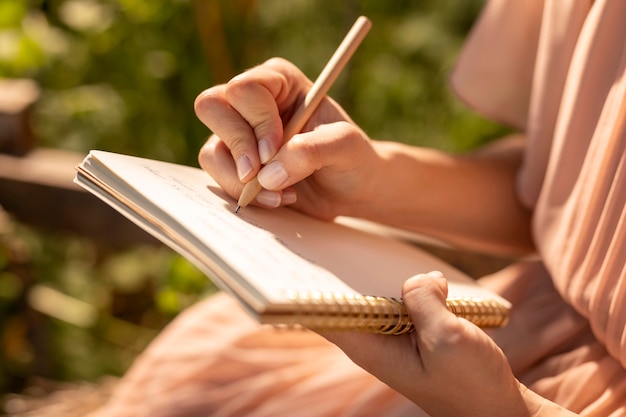 Handschrift auf Notizbuch Nahaufnahme