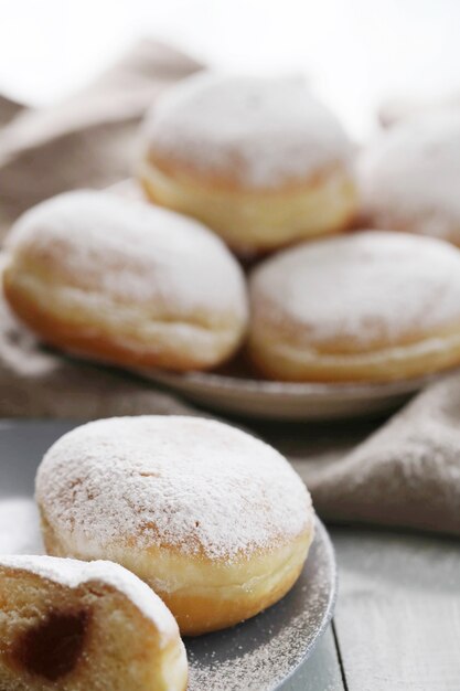 Hausgemachte leckere Donuts zum Nachtisch