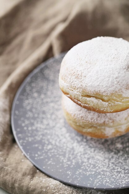 Hausgemachte leckere Donuts zum Nachtisch