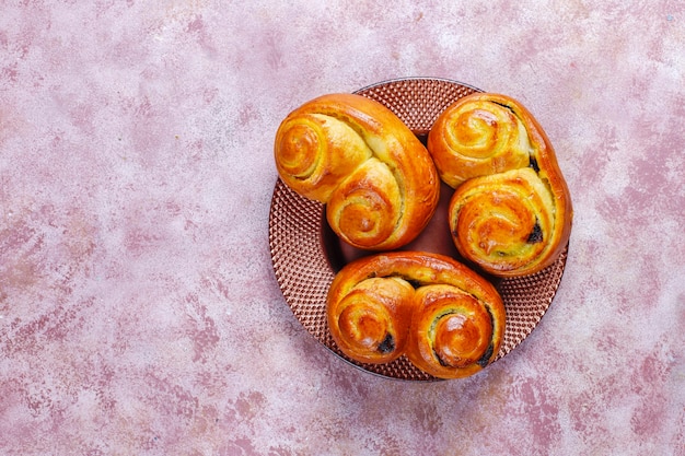 Hausgemachte leckere Schokoladenbrötchen.