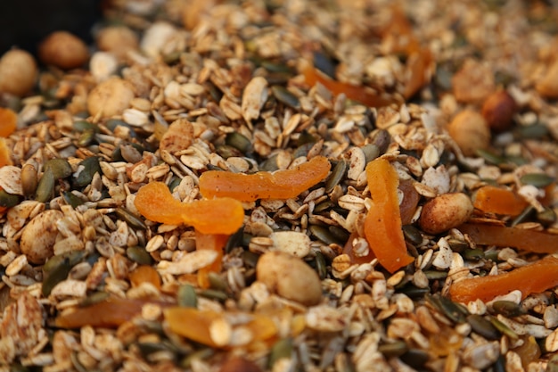 Hausgemachtes Müsli Müsli. Gesundes Frühstückskonzeptbild.