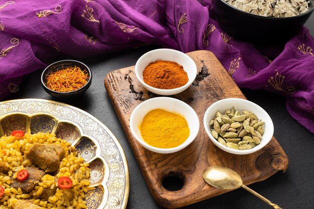 High Angle indisches Essen und Gewürze