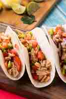 Kostenloses Foto high angle leckere tacos mit fleisch