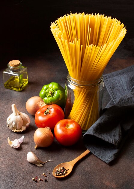 High View Spaghetti und Gemüse