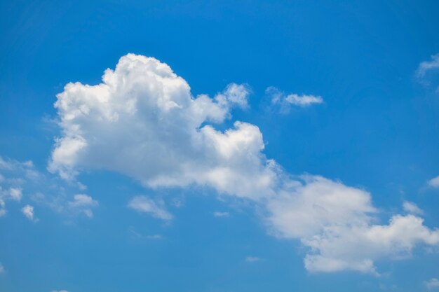 Himmel mit Wolken