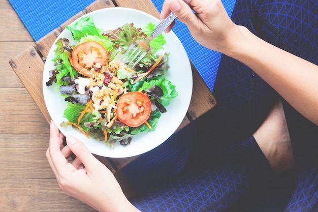 Kostenloses Foto hintergrund essen schüssel workout mahlzeit raum