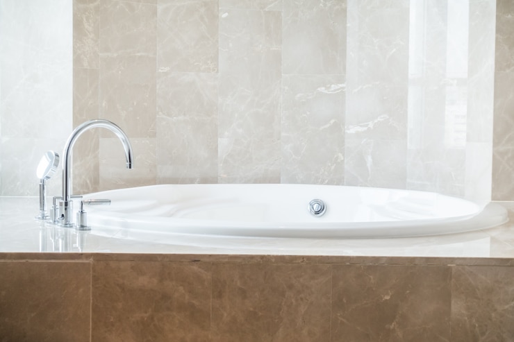 Kostenlose Foto hintergrund mit fantastischen badewanne