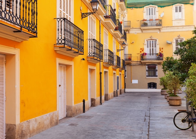 Hof in spanischer Stadt. Valencia