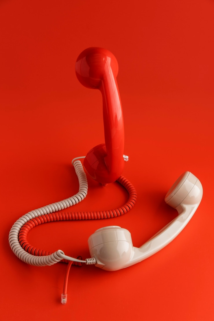 Kostenlose Foto hoher winkel von zwei telefonhörern