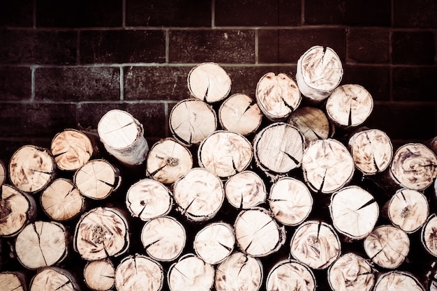 Kostenloses Foto holz holzhaufen rinde natur ländlichen