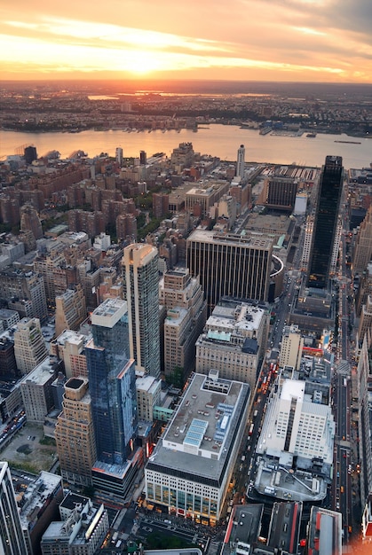 Kostenloses Foto hudson river sonnenuntergang new york city manhattan