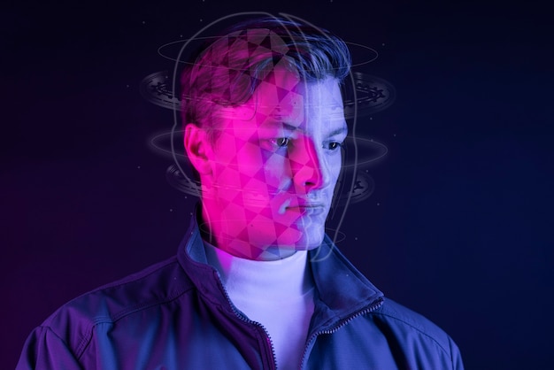 Hübscher Mann mit Neonhologramm-Glitch-Effekt