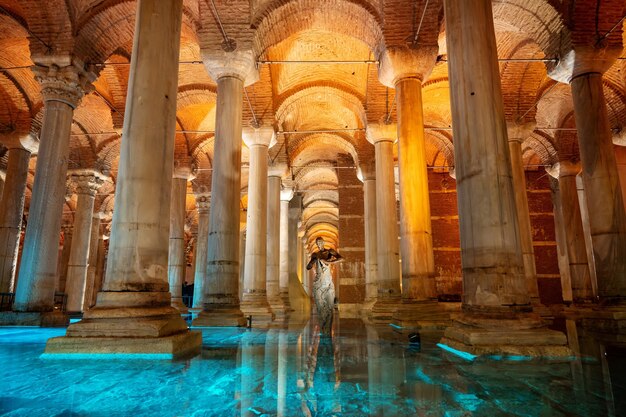 Innenansicht der Basilika-Zisterne in Istanbul Türkei