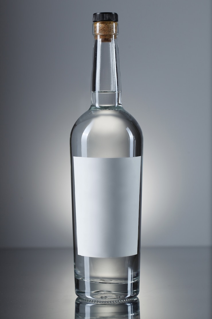 Kostenlose Foto isolierte wodka-flasche