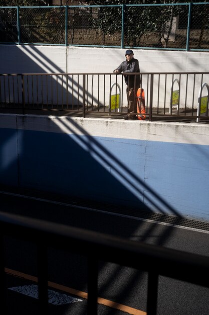 Jugendliche beim Skateboarden in Japan