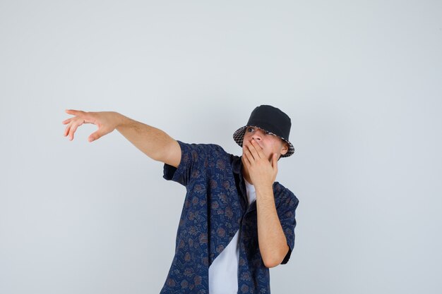 Ungluckliche Kinderjungenhande Verstecken Sein Gesicht Konzept Fur Psychische Gesundheit Des Kindes Weltautismus Bewusstseinstag Autismus Spektrum Bewusstseinskonzept Fur Teenager Premium Foto