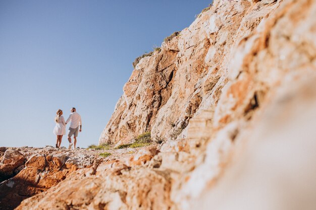 Junges Paar auf Hochzeitsreise in Griechenland
