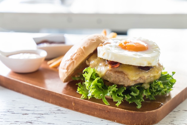 Käse Schweinefleisch Hamburger