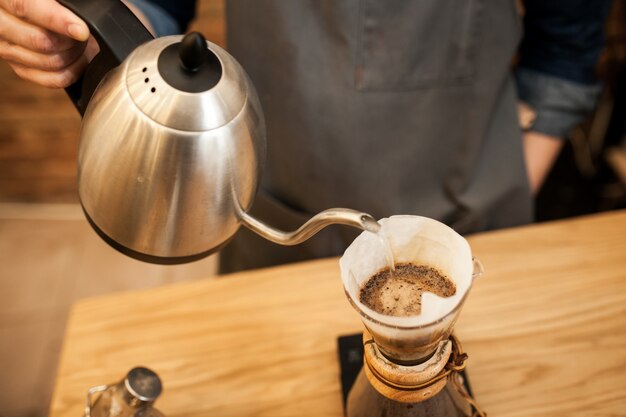 Kaffee weiße schwarze Bohnen geröstet