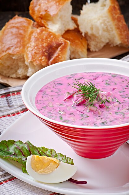 Kalte Suppe mit Rote Beete und Joghurt