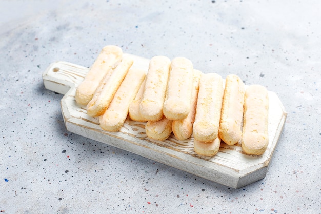 Kekse Ladyfingers, Savoiardi, süße Biskuitkuchen