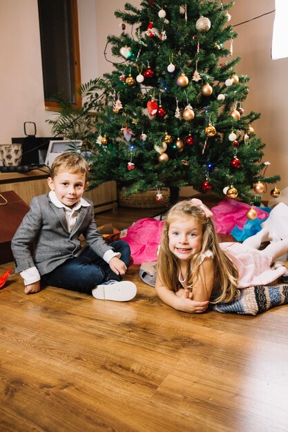 Kinder in der Weihnachtsnacht