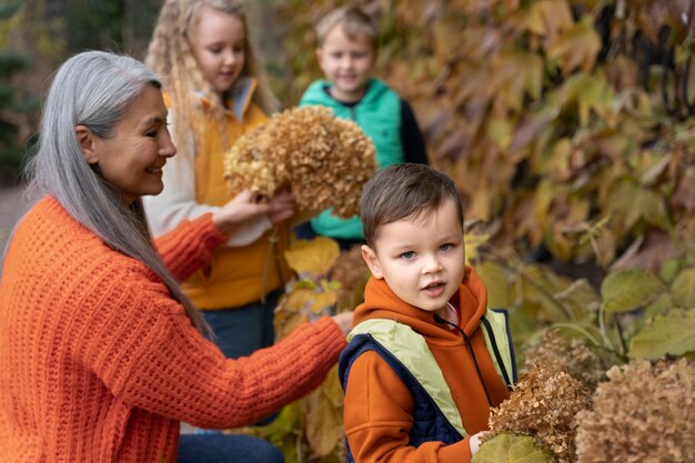 Kinder lernen über Umwelt