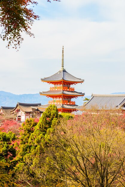Kiyomizu deratempel in Kyoto bei Japan
