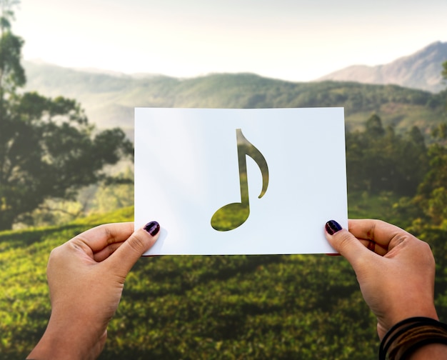 Klang der Musik perforierte Paer Musiknote