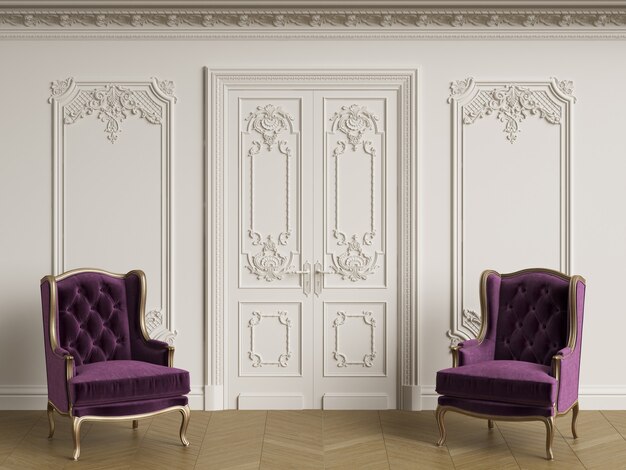 Klassische Sessel Im Klassischen Interieur Wande Mit Zierleisten Und Dekoriertem Gesims Premium Foto