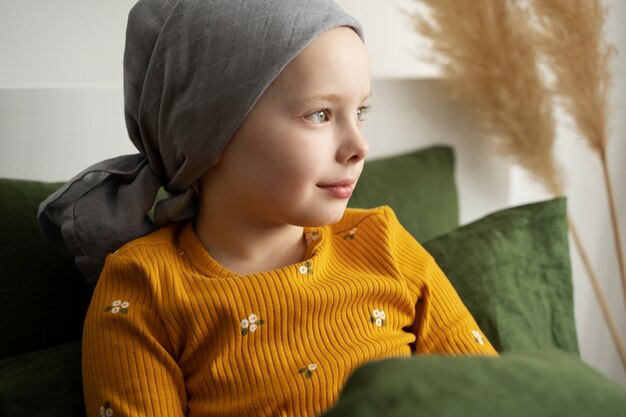 Kleines Kind in Therapie gegen Krebs