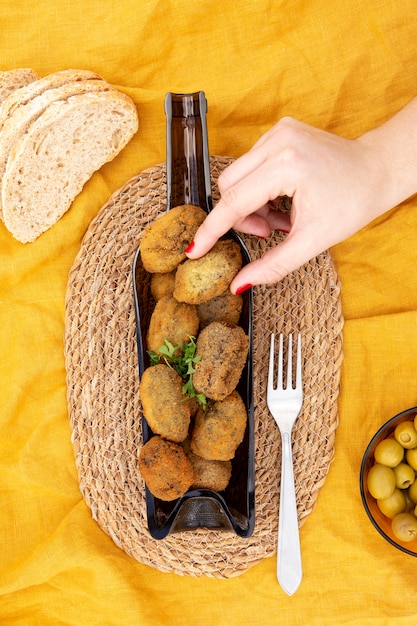 Köstliche frittierte Krokettenkomposition