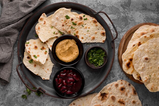 Köstliche Komposition aus nahrhaftem Roti